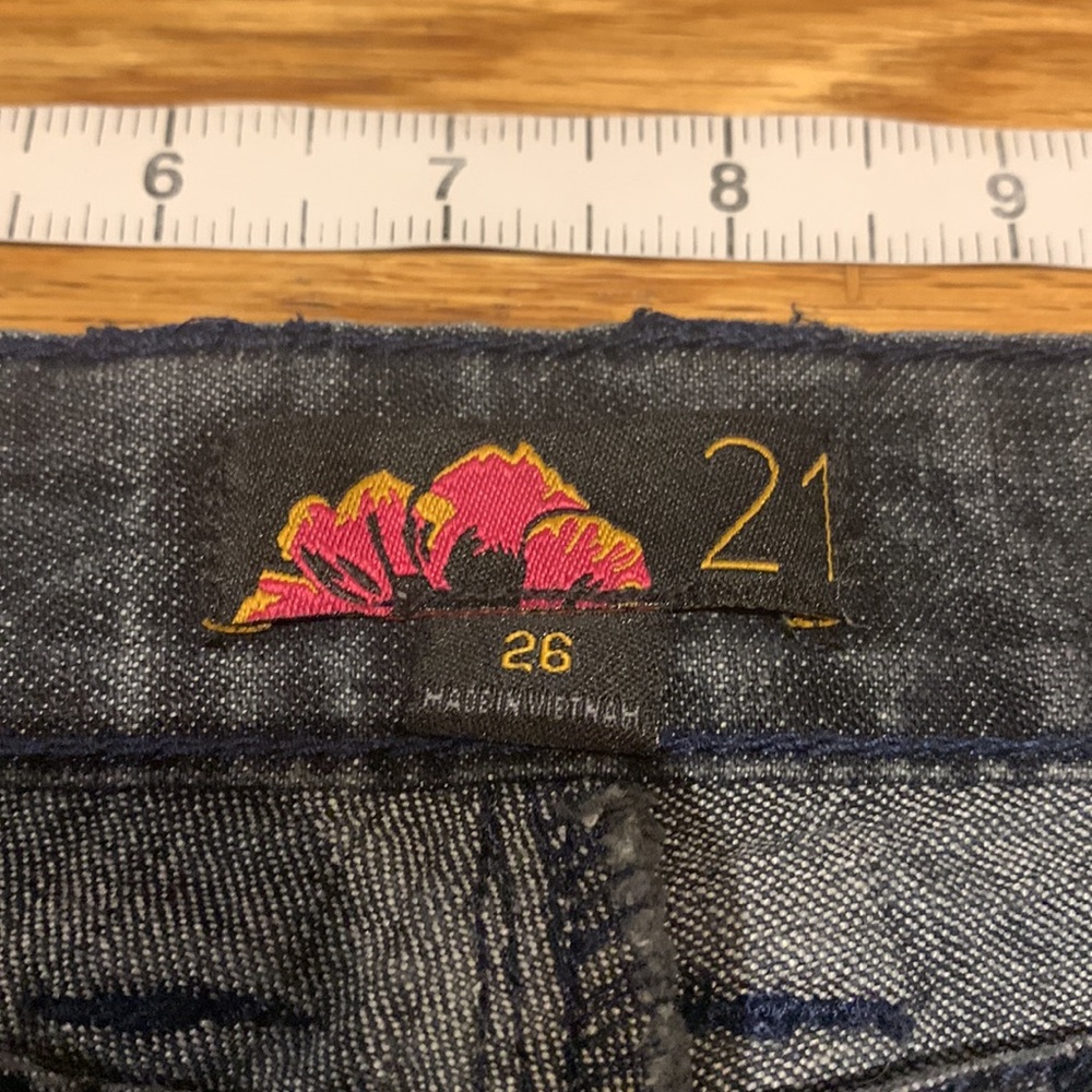 Softened, broken in, faded black bootcut denim - Picture 5 of 10